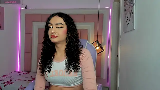 scarletcherry18 online show from 17, 6, 2026