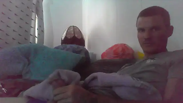 Snapshot of HungandHynotic chatting on 17, 5, 2026 HungandHynotic online show from 17, 5, 2026