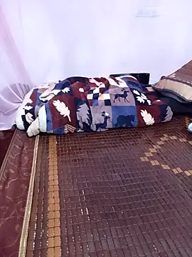 Phoebe-e online show from 18, 4, 2026