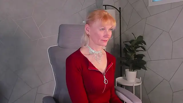 Julie Lucas online show from 27, 3, 2026