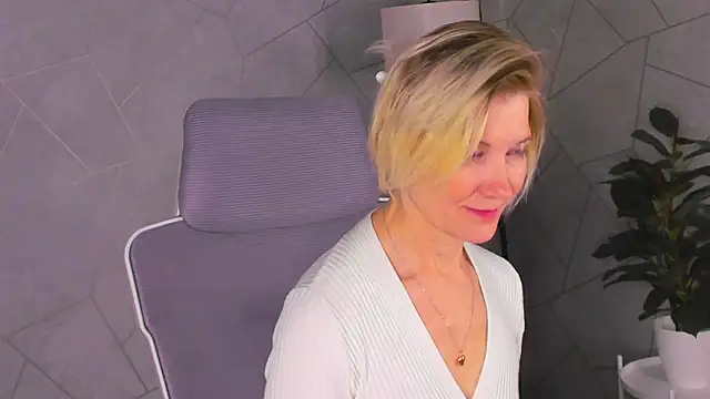 Julie Lucas online show from 20, 3, 2026