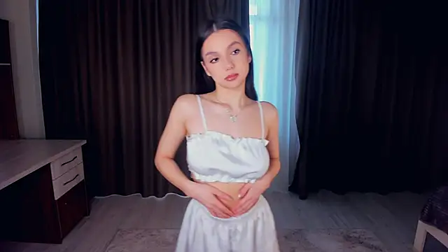 ZanaBreland online show from 25, 4, 2026