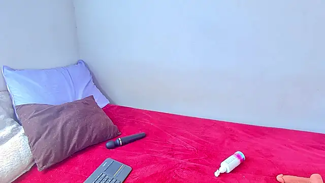 Anniecute   online show from 22, 4, 2026