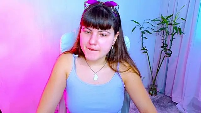 Miss  Poly online show from 6, 2, 2026