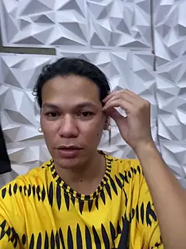 Snapshot of HugeAgatha chatting on 24, 5, 2026 HugeAgatha online show from 24, 5, 2026