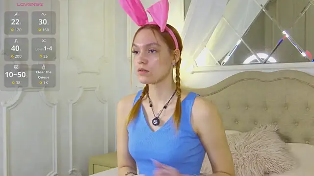 AvaLarson online show from 4, 4, 2026