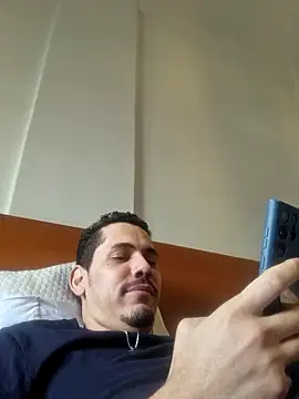 Snapshot of rodrigovianacastelo chatting on 24, 2, 2026 rodrigovianacastelo online show from 24, 2, 2026
