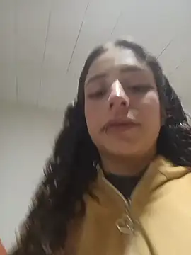 AlexxaAndRileyy online show from 18, 4, 2026