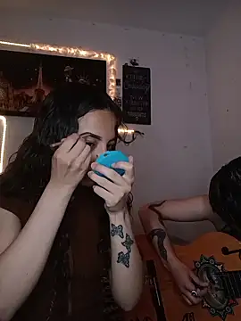 AlexxaAndRileyy online show from 10, 2, 2026