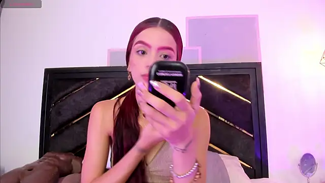 april jones05 online show from 22, 4, 2026