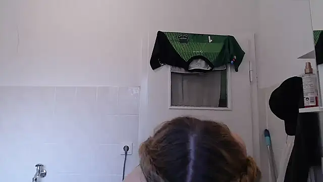 Snapshot of Mia_lou05 chatting on 10, 5, 2026 Mia lou05 online show from 10, 5, 2026