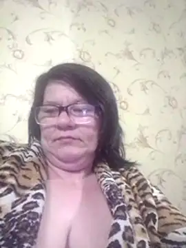 Snapshot of NysiOlsen chatting on 5, 5, 2026 NysiOlsen online show from 5, 5, 2026