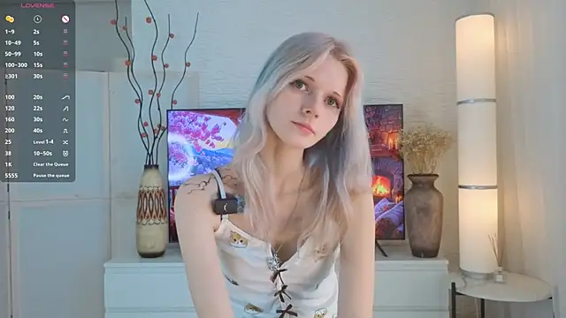 Snapshot of JuanaSumma chatting on 29, 5, 2026 JuanaSumma online show from 29, 5, 2026