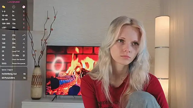 Snapshot of JuanaSumma chatting on 31, 5, 2026 JuanaSumma online show from 31, 5, 2026