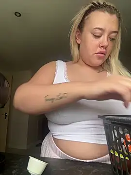 Princess-ivyxoxo online show from 17, 4, 2026