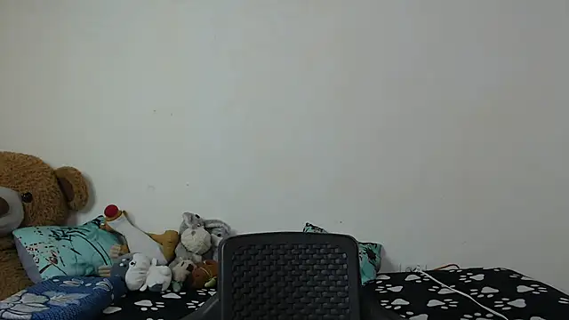 Snapshot of Chloe_Candys chatting on 4, 6, 2026 Chloe Candys online show from 4, 6, 2026