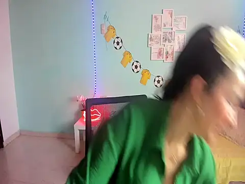 talia mystic online show from 18, 6, 2026