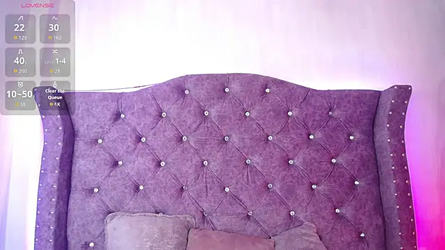 Violet Collins1 online show from 18, 4, 2026