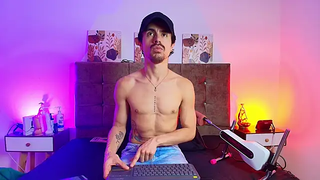 Ethan Briggs  online show from 21, 7, 2026