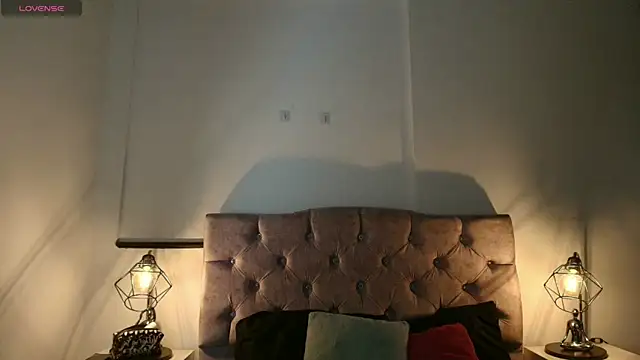 Ethan Briggs  online show from 3, 4, 2026