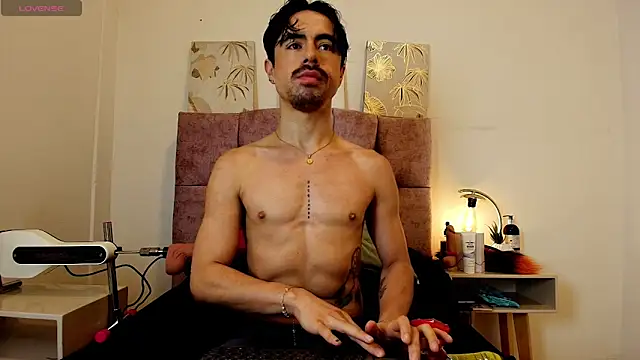 Ethan Briggs  online show from 10, 4, 2026