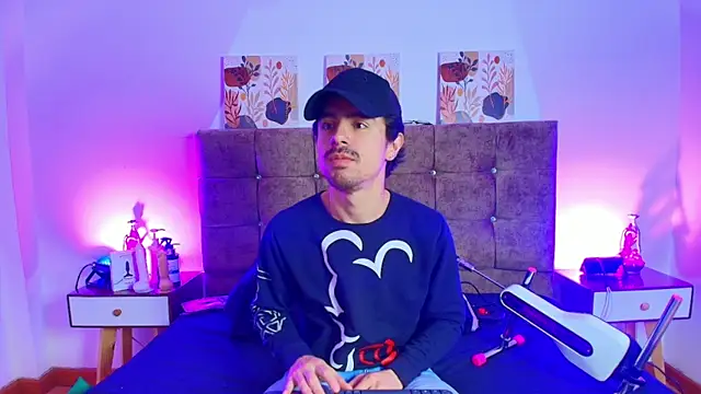 Ethan Briggs  online show from 16, 7, 2026