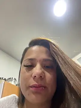 Pretty  Milf online show from 27, 3, 2026