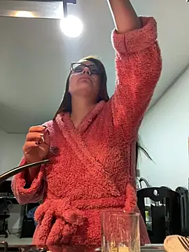 Pretty  Milf online show from 6, 5, 2026