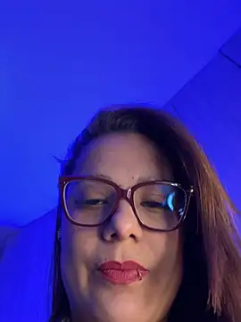 Pretty  Milf online show from 28, 5, 2026