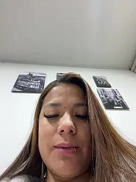 Pretty  Milf online show from 15, 3, 2026