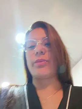 Pretty  Milf online show from 16, 5, 2026