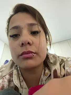 Snapshot of Pretty__Milf chatting on 19, 7, 2026 Pretty Milf online show from 19, 7, 2026