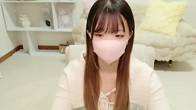 Snapshot of NOA_cha chatting on 17, 4, 2026 NOA cha online show from 17, 4, 2026