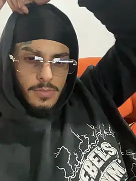 liyamjunior online show from 22, 2, 2026