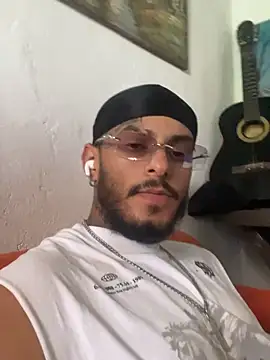 liyamjunior online show from 14, 2, 2026