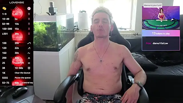 Snapshot of Rayzel_White chatting on 31, 5, 2026 Rayzel White online show from 31, 5, 2026