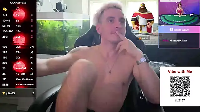 Snapshot of Rayzel_White chatting on 19, 5, 2026 Rayzel White online show from 19, 5, 2026