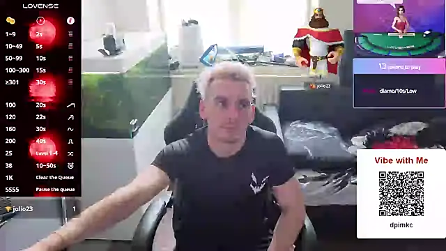 Snapshot of Rayzel_White chatting on 16, 5, 2026 Rayzel White online show from 16, 5, 2026