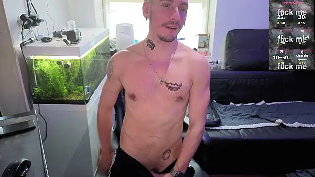 Rayzel White online show from 6, 2, 2026