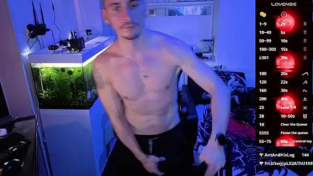 Rayzel White online show from 24, 2, 2026