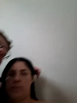 Neveencantada00 online show from 25, 2, 2026