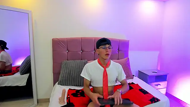 Alexander Collinss online show from 9, 2, 2026