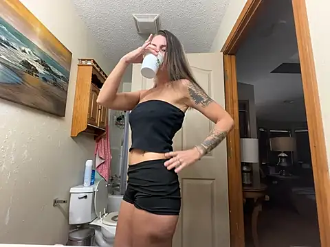 Snapshot of tastemecaroline chatting on 21, 7, 2026 tastemecaroline online show from 21, 7, 2026