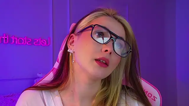 VanessaCelesti online show from 23, 4, 2026