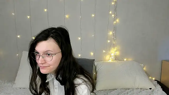 ThoraMarola online show from 20, 2, 2026