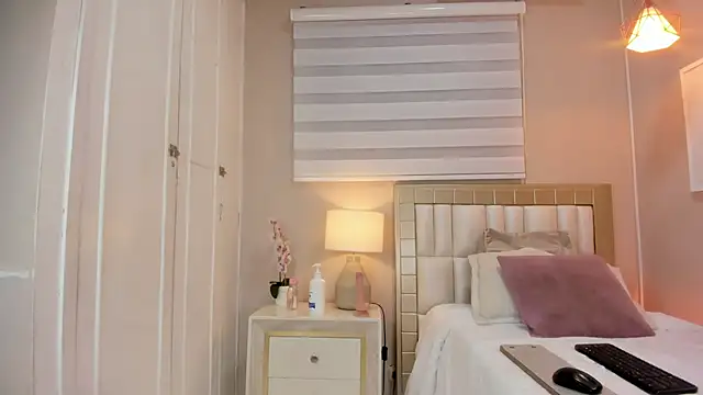 isabela  x online show from 21, 3, 2026