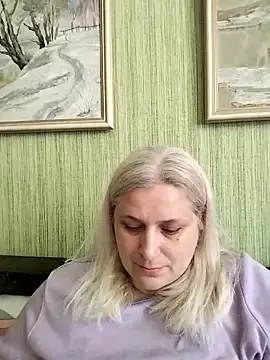 NyushaLollipop online show from 5, 5, 2026