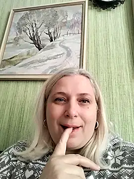 NyushaLollipop online show from 15, 1, 2026