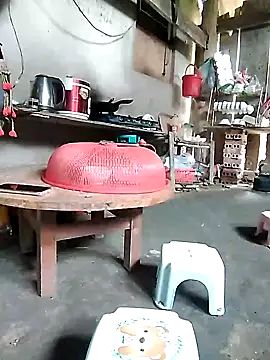 out-lustt online show from 22, 4, 2026