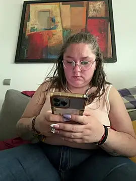 Snapshot of _maracr19_ chatting on 5, 5, 2026 maracr19 online show from 5, 5, 2026